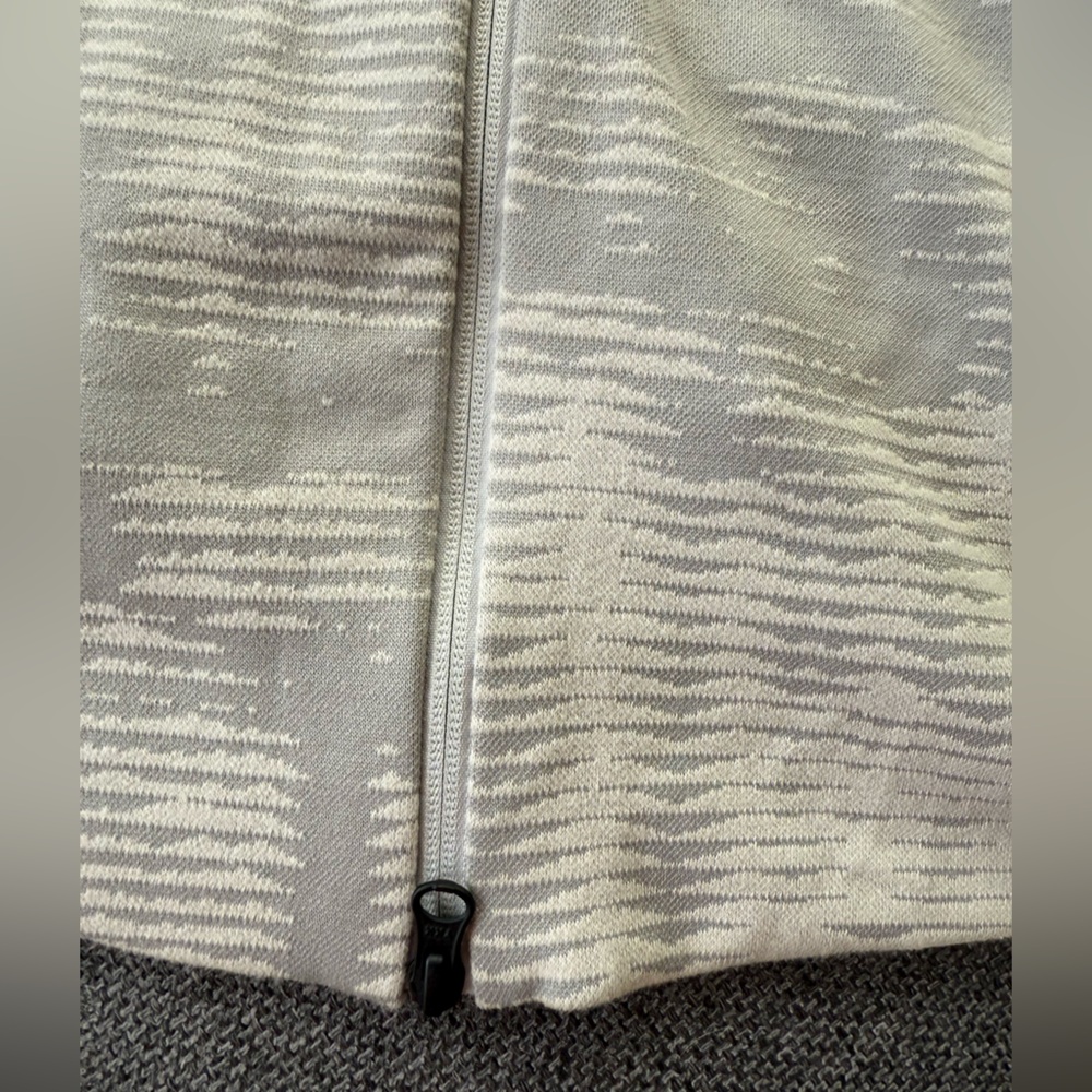 Performance Adidas Zip Up Size Medium - image 2